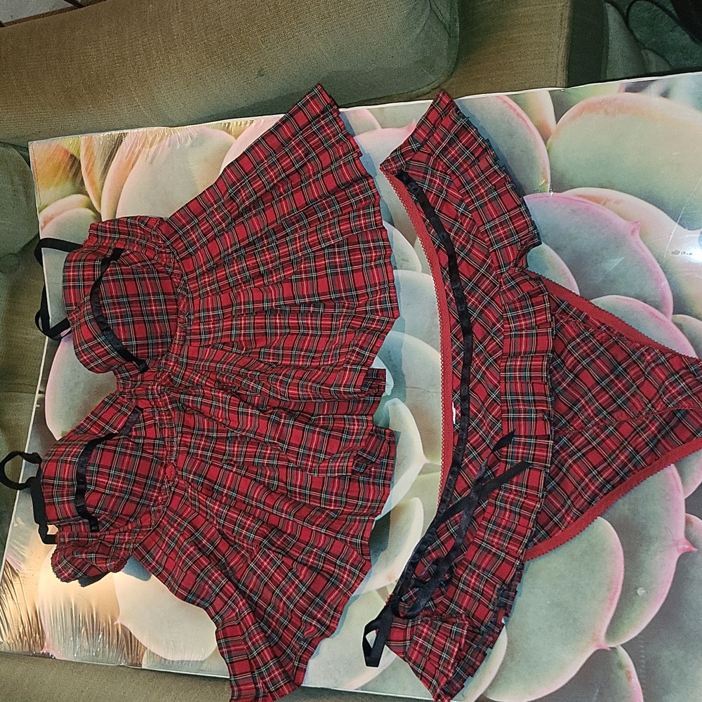 Rare FIND Sexy Frederick's of Hollywood Red Plaid Lingerie Medium - Picture 3 of 14